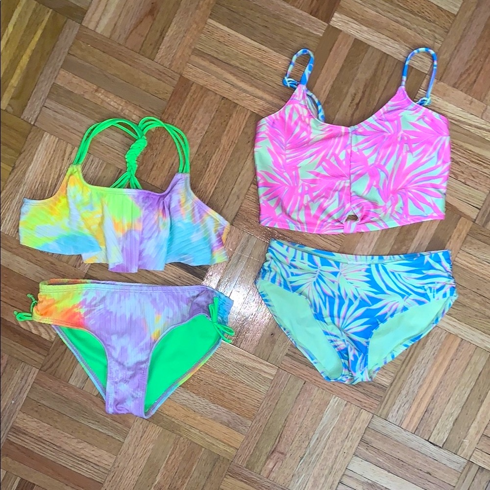 Pair of 2-Piece Swimsuits - Girls Size 6/7 (Small)